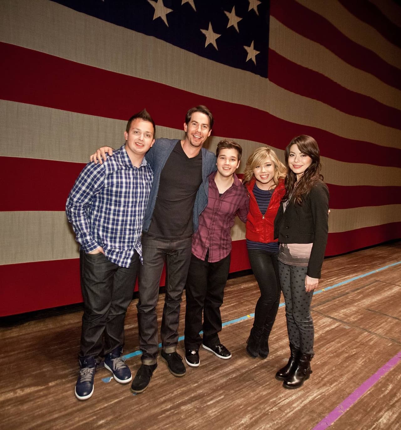 Noah Munck, Jerry Trainor, Nathan Kress, Jennette McCurdy y Miranda Cosgrove protagonizaron 'iCarly'.